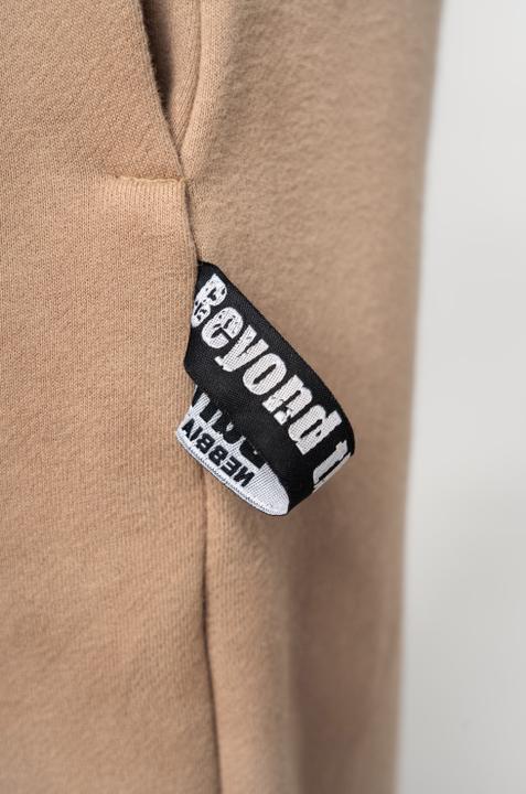 Actual product image Nebbia Baggy Style Sweatpants mit Taschen Gym Bro 365 - light brown (M)