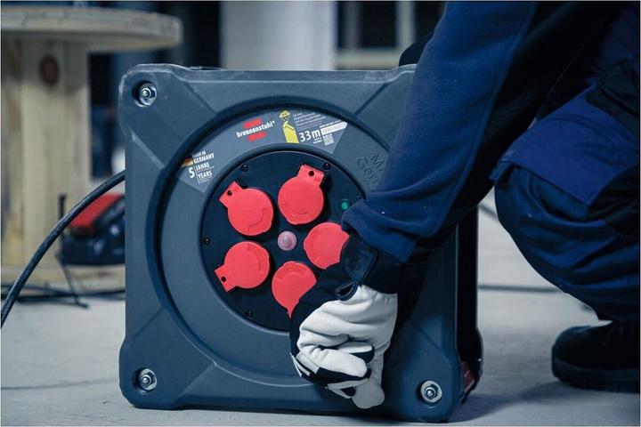 Image du produit Brennenstuhl Professional Enrouleur de câble avec protection anti-retournement circulaire KA 3100 5 IP44 (33 m, 1.50 mm²² mm)