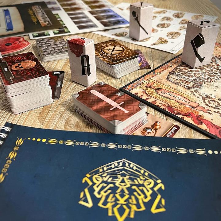 Productafbeelding Asmodée Gloomhaven, 2e editie - De klauwen van de leeuw (Italiaans, 1 - 4 Spelers)