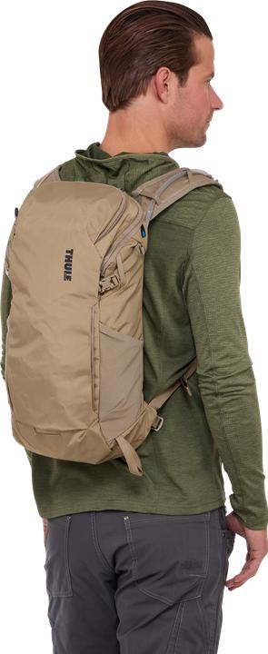Actual product image Thule TAHP216 Faded Khaki (16 l)