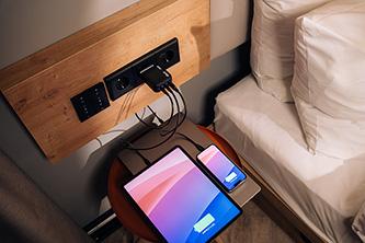 Produktbild Verbatim Mini GaN Charger 100W 3Port US/EU/UK ADP 32230 (100 W, 3 Ports)