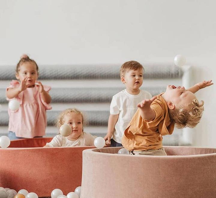 Image du produit Activity Board Waldorf Baby Round Ball Bath 90x30cm with 200 Balls, Gift Ball Bath - Marsala Velvet