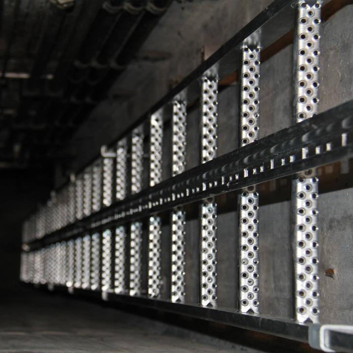 Produktbild Munk Schachtleiter Stahl feuerverzinkt 400mm Lichte Weite 13 Sprossen