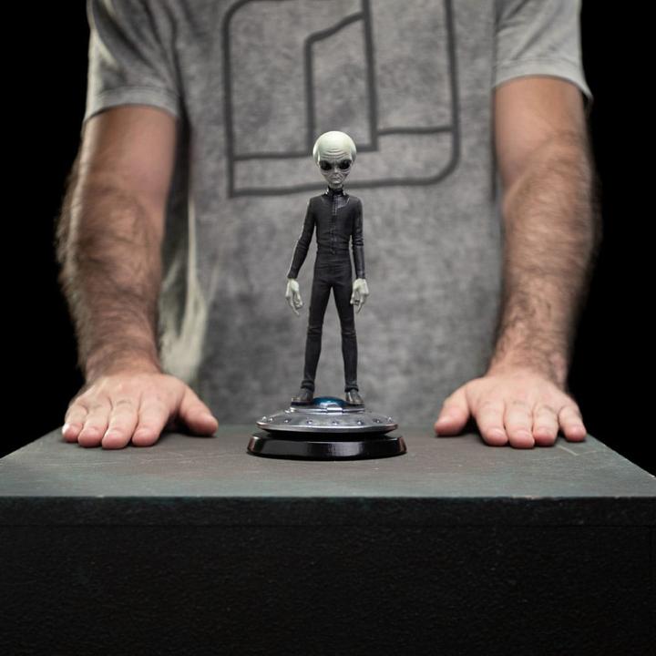 Produktbild Iron Studios I want to Believe Art Scale Statue 1/10 Alien Grey 21 cm