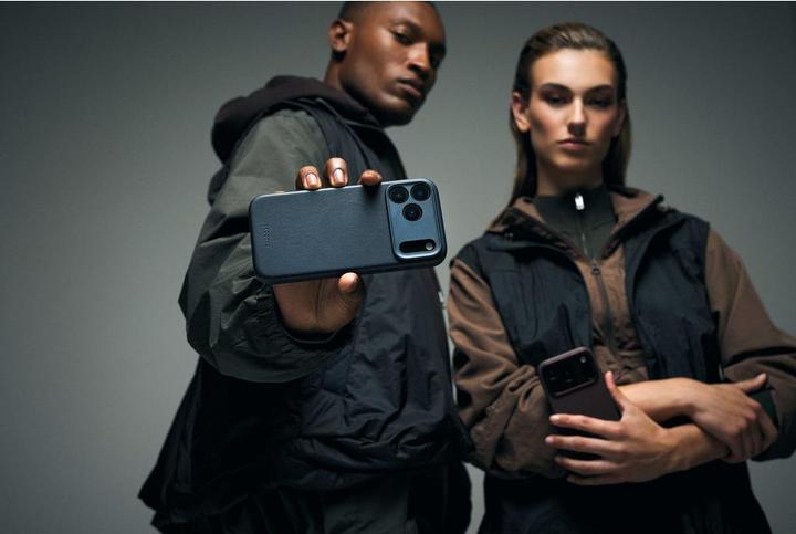 Productafbeelding Decoded Leather Backcover Apple iPhone 17 Pro Max Navy Shadow (Apple iPhone 17 Pro Max)