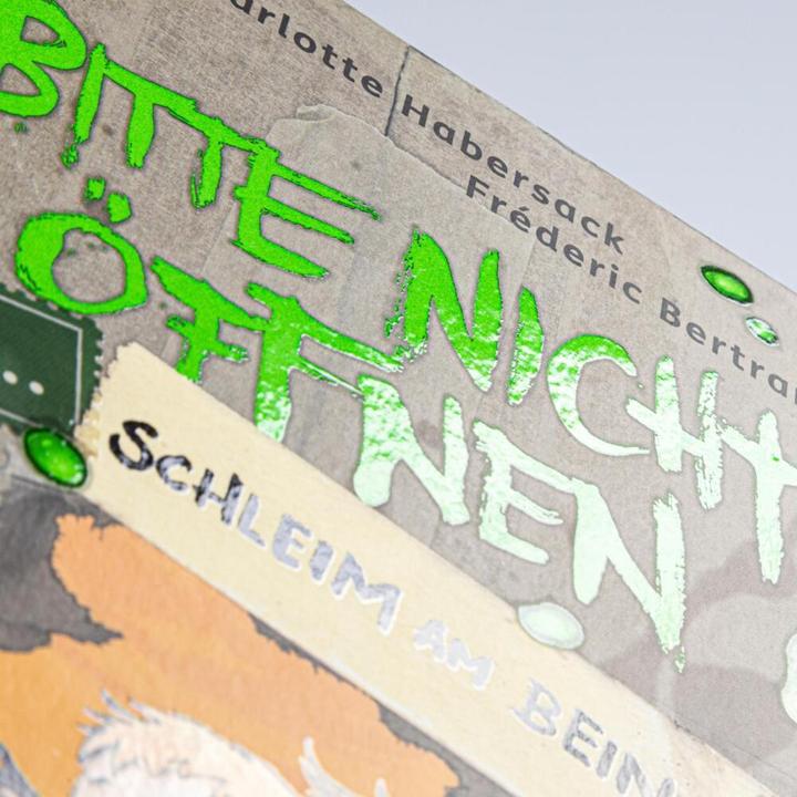 Actual product image Bitte nicht öffnen, sonst... 2: Schleim am Bein! (German, Charlotte Habersack, Fréderic Bertrand, 2024)