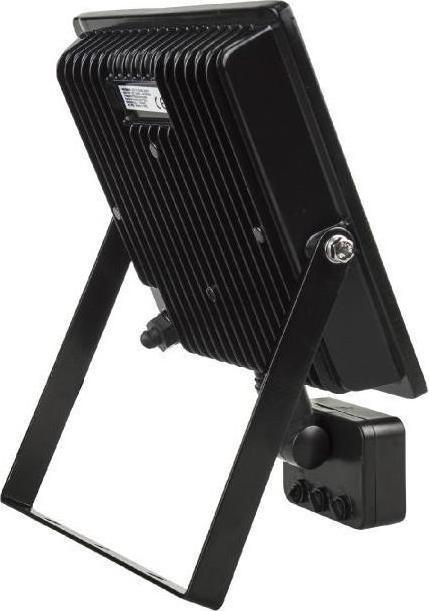 Actual product image Maclean MCE650 WW PIR LED floodlight with motion sensor, slim 50 W, 4000 lm, warm white (3000 K), IP44, MCE (4000 lm, IP44)