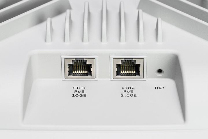 Actual product image Lancom Systems LX-7500 from 09.2024 (5765 Mbit/s)