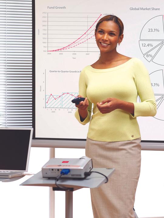 Produktbild Nobo Stativ-Leinwand (98", 4:3)