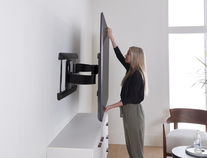 Actual product image Sanus VXF730-B2 (Wall, 95", 79 kg)
