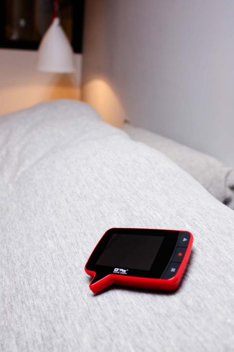 Actual product image Native Union Play Video Memo