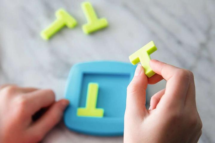 Produktbild Thinkfun A-Ha 4-T Puzzle (4 Teile)