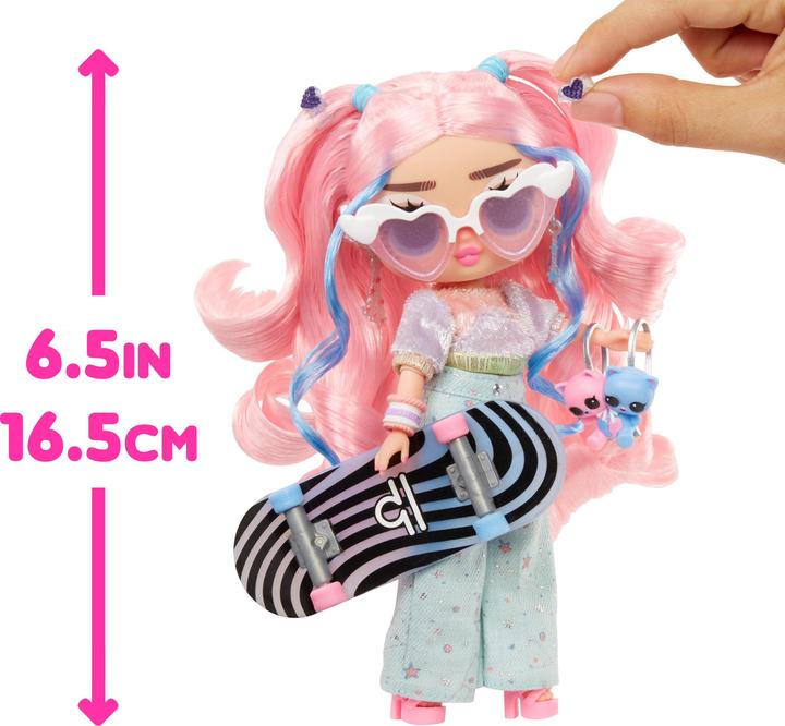 Immagine prodotto MGA Tweens Core Doll - Flora Moon