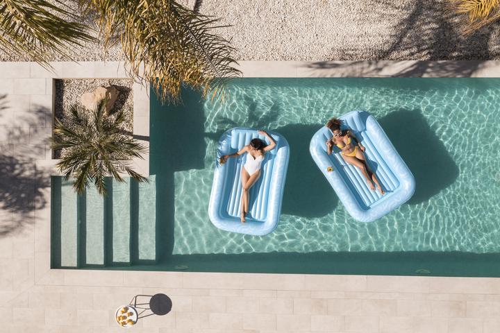 Actual product image Bestway Floating mattress