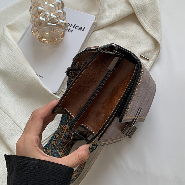 Immagine prodotto Only-Bags.Store Mini borsa a tracolla quadrata retrò e versatile, classica borsa a tracolla strutturata con patta