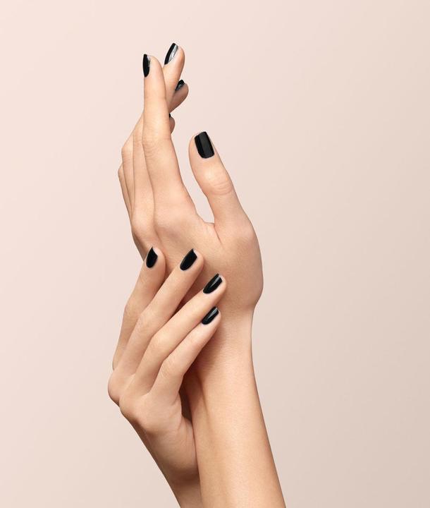 Immagine prodotto Manucurist Smalto Green Flash alla liquirizia (Nero, Vernice UV gel)