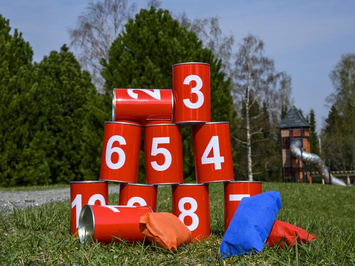 Actual product image Tactic Tin Throwing (2 Players)