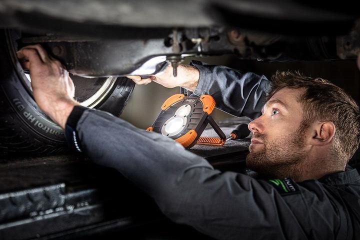 Actual product image Neo Spotlight (750 lm + 250 lm COB rechargeable spotlight) (750 lm)