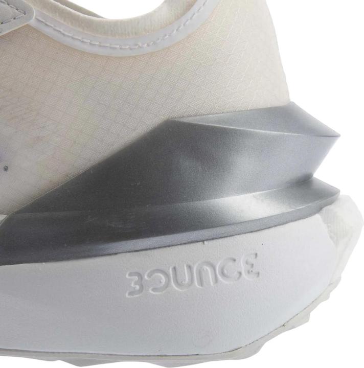 Immagine prodotto adidas Avryn Scarpe Sportive Donna (38)