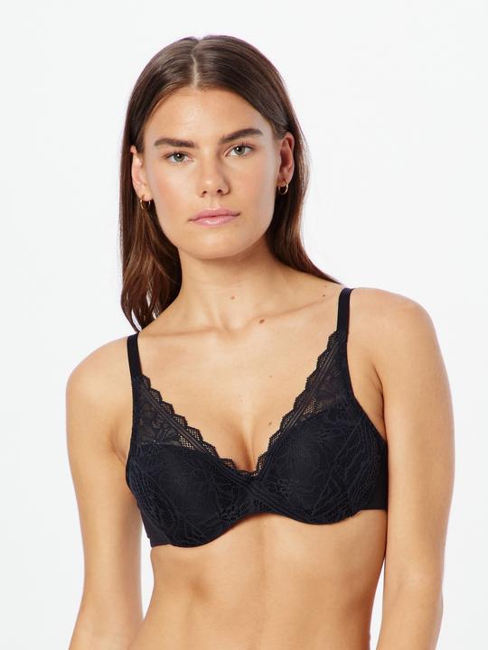 Actual product image Chantelle Easy Feel Floral Touch cup bra (Single pack, 80 B)