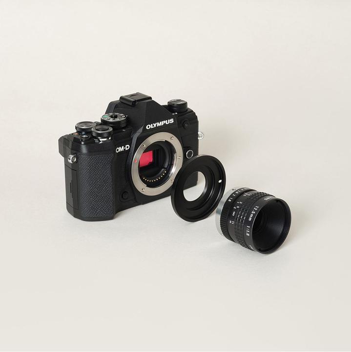 Productafbeelding Urth Adapter voor lensmontage: compatibel met C-objectieven voor Micro Four Thirds (M4/3) camerabody.