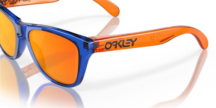 Actual product image Oakley Frogskins XXS