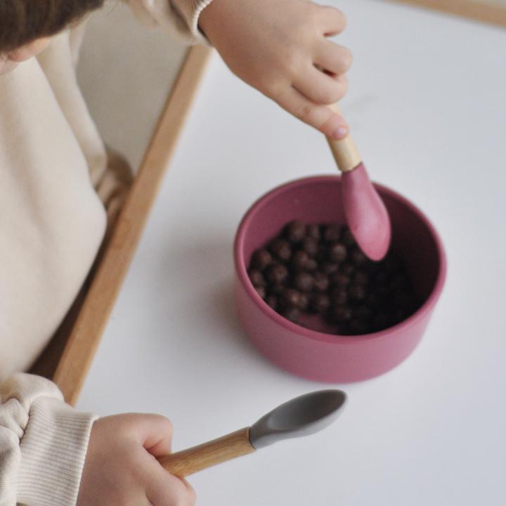 Actual product image Minikoioi Dig In spoon