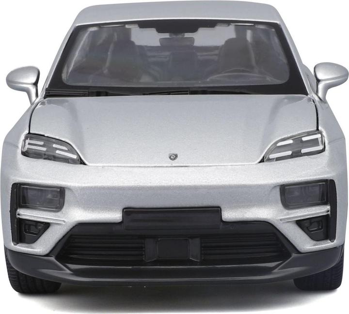 Actual product image Bburago Porsche Macan 4 Electric