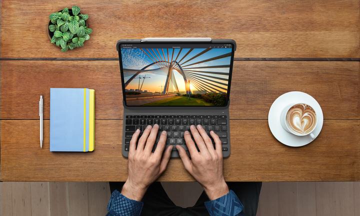 Actual product image Logitech Slim Folio Pro (CH, iPad Pro 11 2022 (4th Gen), iPad Pro 11 2021 (3rd Gen), iPad Pro 11 2018 (1. Gen), iPad Pro 11 2020 (2. Gen))