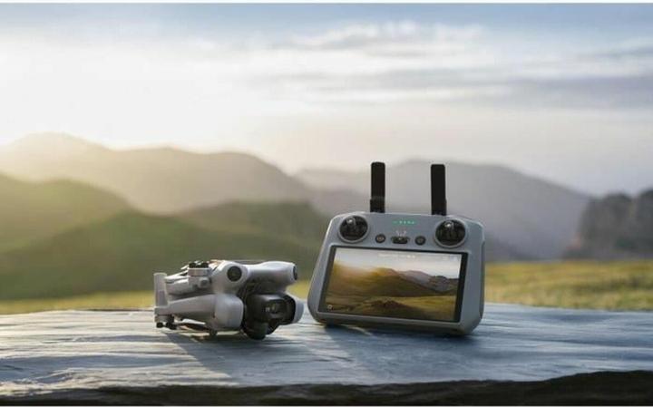 Actual product image DJI Mini 4 Pro (RC 2) (34 min, 249 g, 48 Mpx)