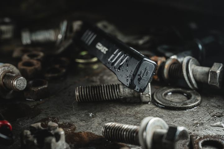 Actual product image Coast Slayer Laser rechargeable torch 1000 lumen (13.50 cm, 1000 lm)