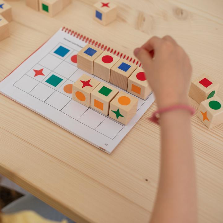 Actual product image The Nikitin material. N8 Logical rows (German, 4 - 8.25 years)