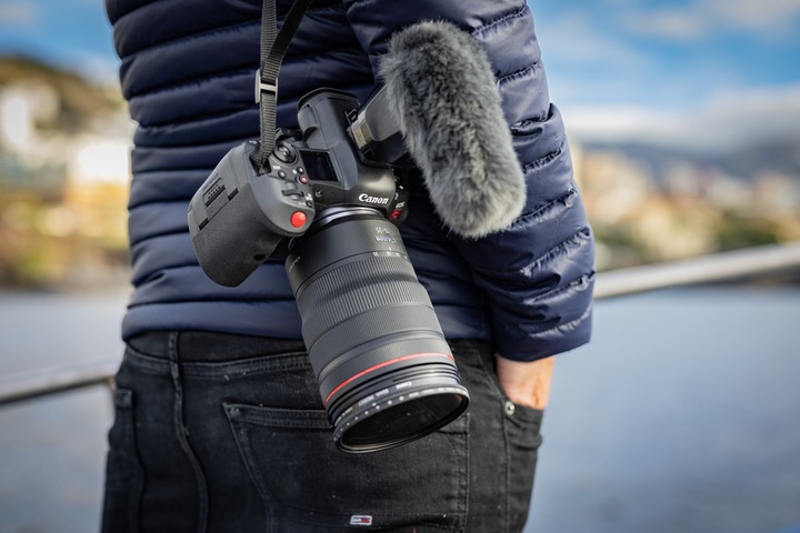 Produktbild Canon EOS R5 C (47.10 Mpx, Vollformat)