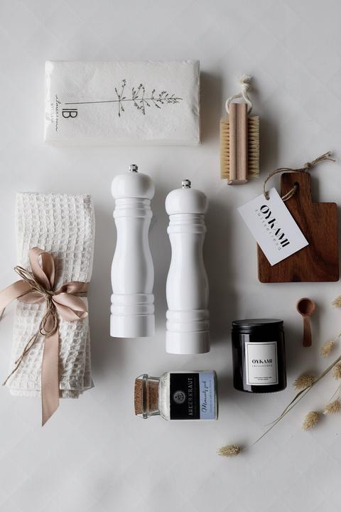 Actual product image Oykami Milan" kitchen gift box