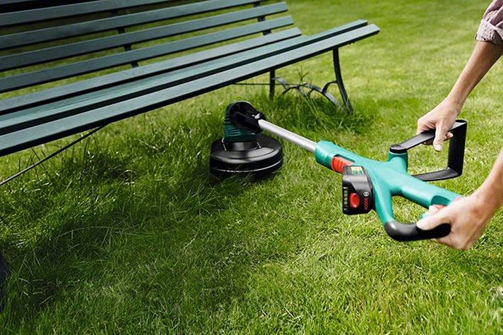 Immagine prodotto Bosch Home & Garden ART 26-18 Li (Coltelli plastica)