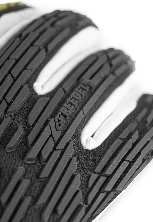 Actual product image Reusch Attrakt Freegel Gold X GluePrint (7.5)