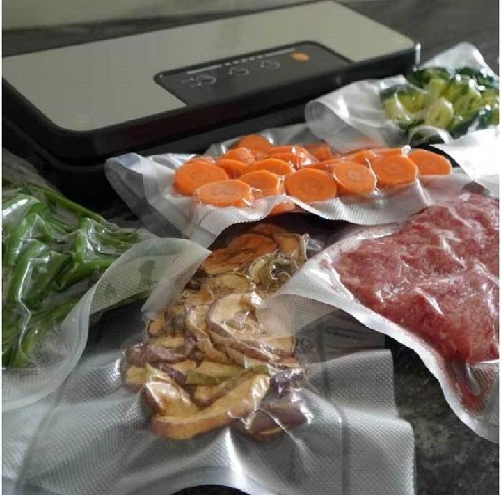 Actual product image Rotel Vacuum unit