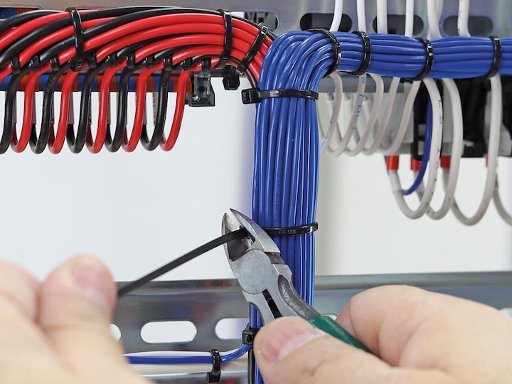 Actual product image Velleman NYLON CABLE BINDER SET - BLACK (75 pcs.) (75 pcs.)