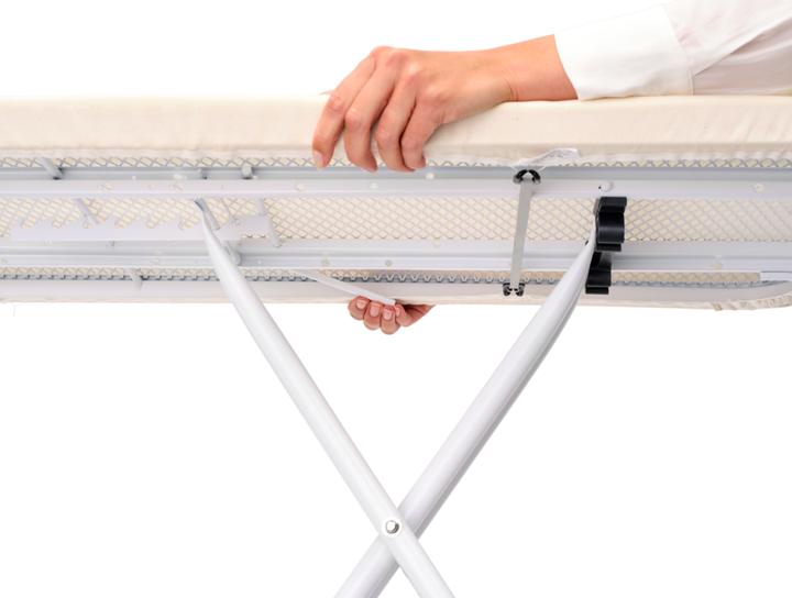 Productafbeelding Brabantia Strijkplank met stoomstationbakje Fresh Breeze 124 x 45 cm (124 x 45 cm)