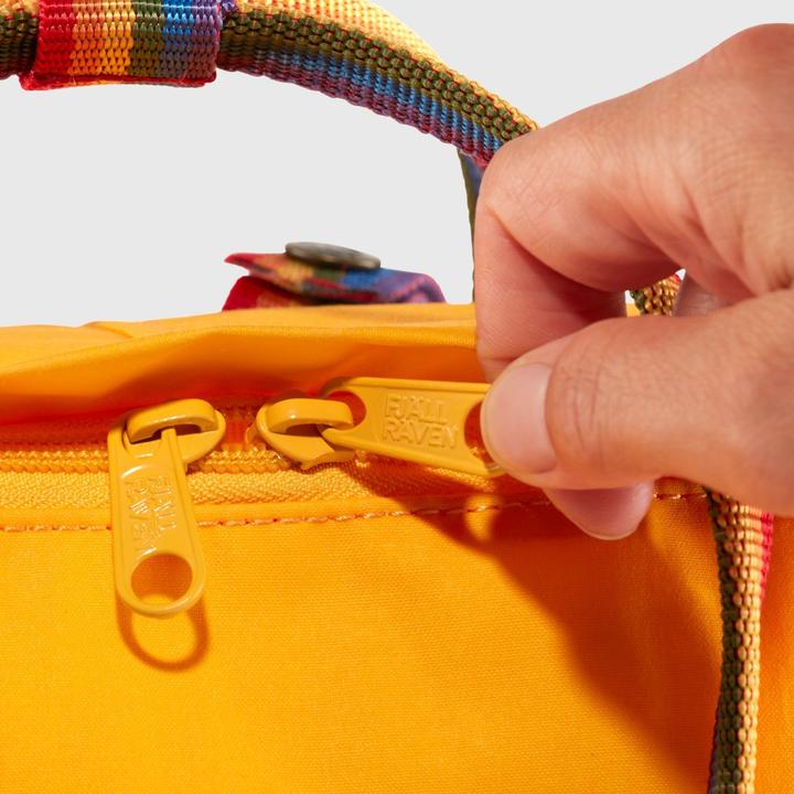 Actual product image Fjällräven Kånken Rainbow 16 (16 l)