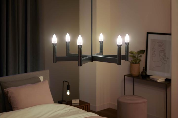 Actual product image Philips Hue Filament White Ambiance (E14, 4.60 W, 350 lm, 2 x, G)