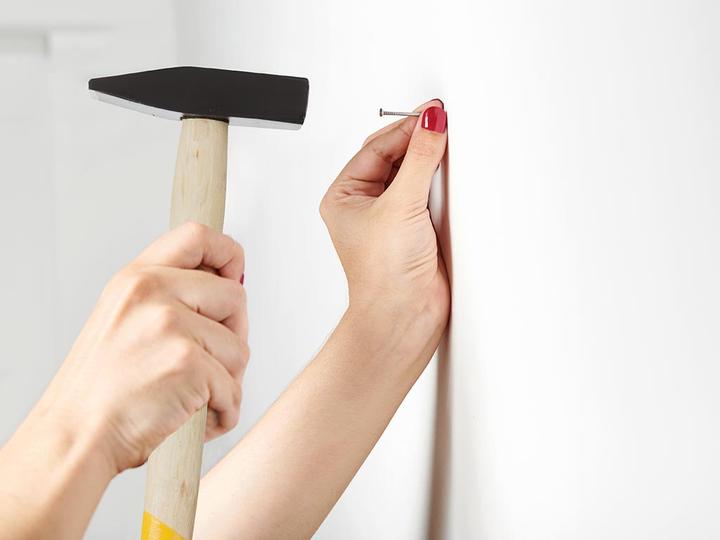 Actual product image Velleman Hammer - Wooden Handle - 300 g (400 g)