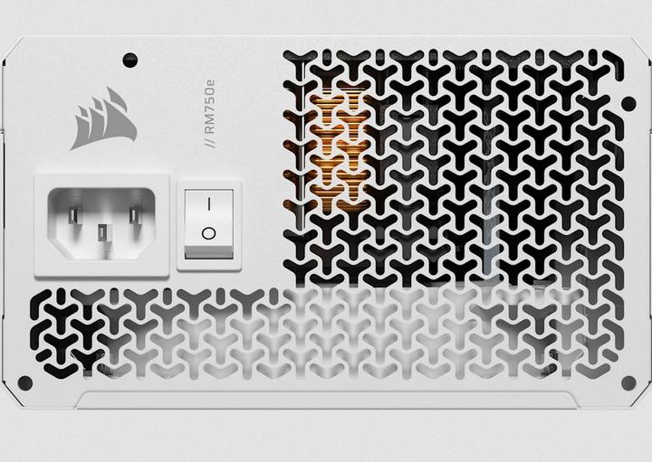 Actual product image Corsair RM750e (750 W)