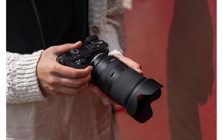 Immagine prodotto Tamron 18-300mm f/3.5-6.3 Di III-A VC VXD, Sony E (Sony E, APS-C / DX)