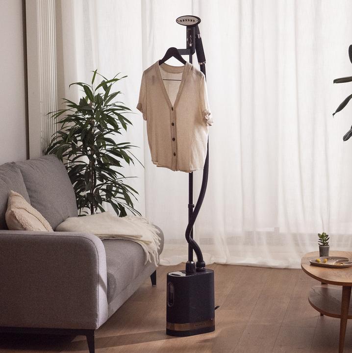 Actual product image SteamOne Stilys Mic vertical steam straightener (2000 W, 42 g/min)