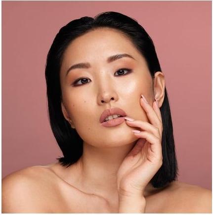 Actual product image Huda Beauty Hudabeauty Liquid Matte Ultra-Comfort Transfer-Proof Lipstick 4.2ml Wifey (Wifey)