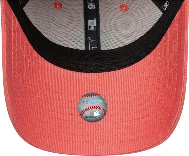 Actual product image New Era 9Forty Damen Cap - New York Yankees Lachsrosa