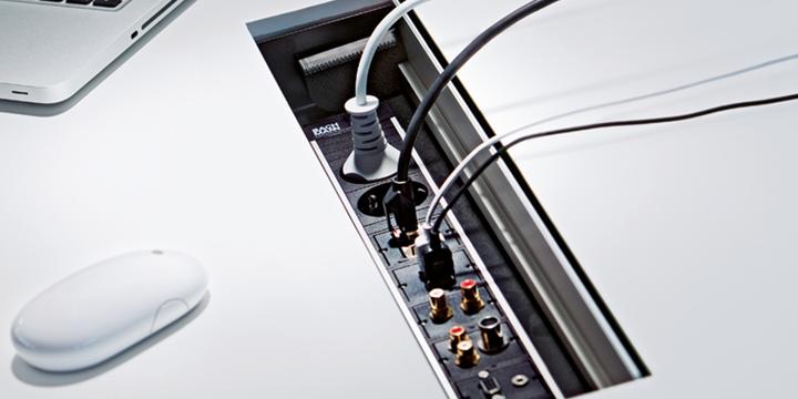 Produktbild Bachmann Steckdosenleiste CONFERENCE, 4x T13, 4x Custom-ABD leer (4x, Typ 13)