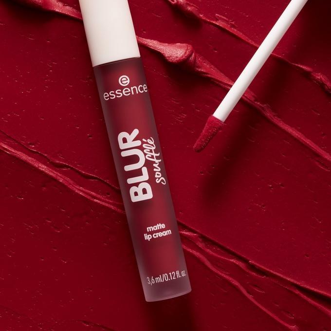 Produktbild essence BLUR soufflé matte lip cream (Clickbait)