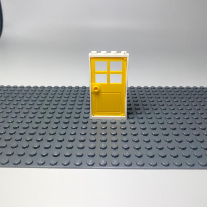 Actual product image LEGO Door 1x4x6 yellow door + white frame - NEW - 100x (LEGO Accessories)